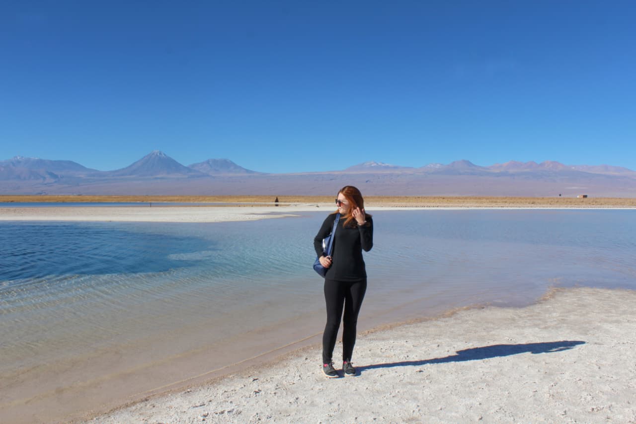Ao viajar sozinha para o Deserto do Atacama, visitei a Laguna Cejar