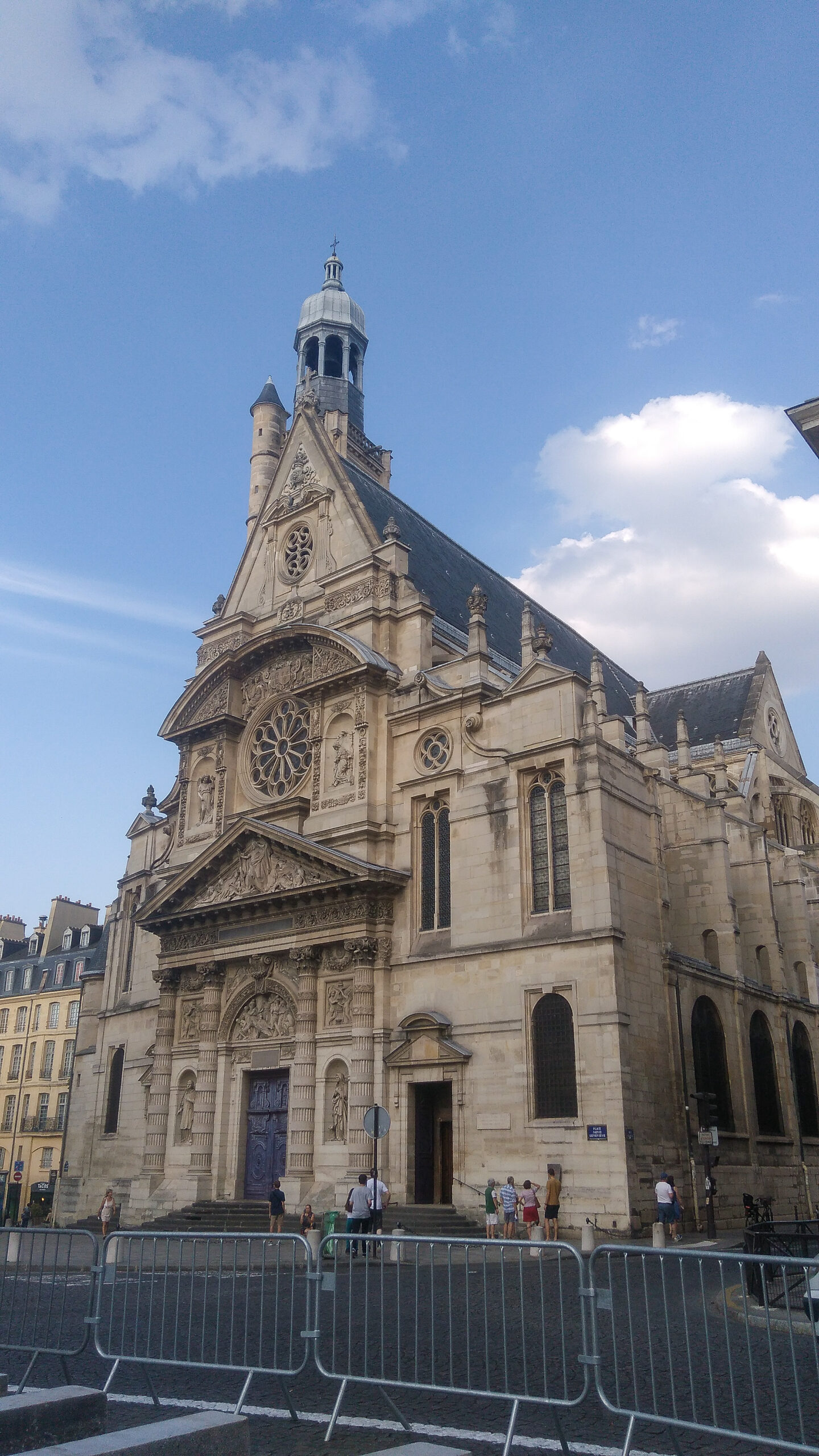 Saint Etiénne du Mont