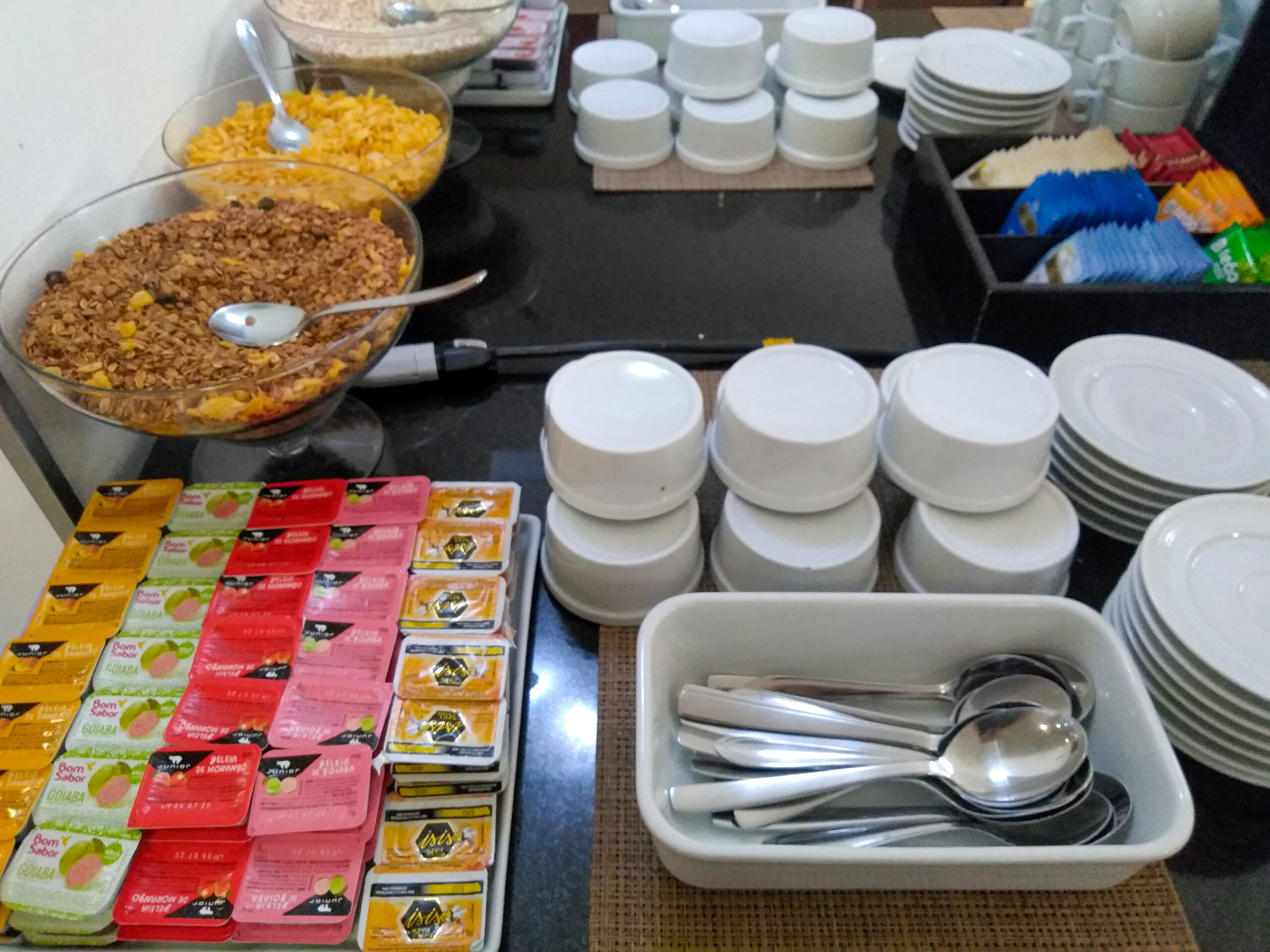 Café da manhã no Stop Inn Plus Pampulha